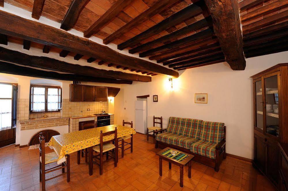 Relais Borgo Torale Hotel Passignano sul Trasimeno Exterior foto