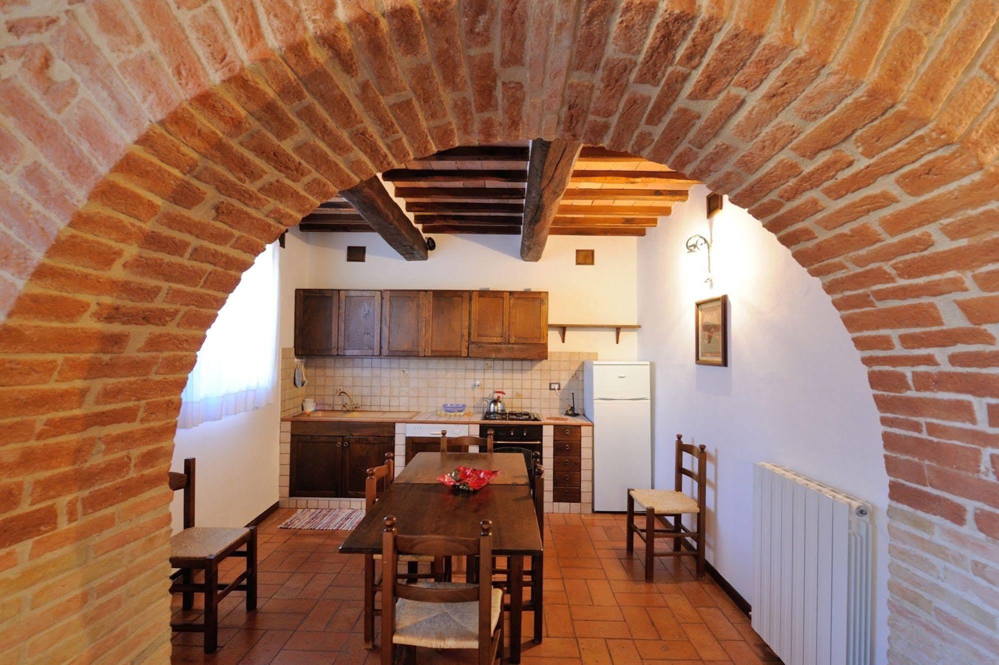 Relais Borgo Torale Hotel Passignano sul Trasimeno Exterior foto